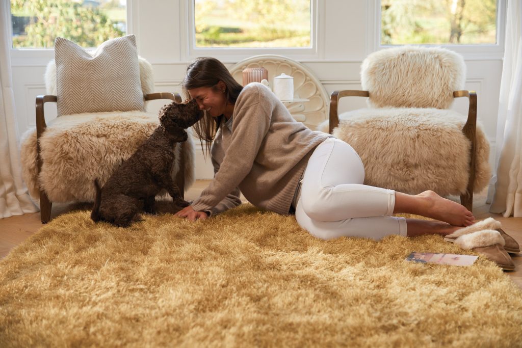 Want to add instant warmth, texture, and a touch of luxury to your home? Shagpile rugs are your go-to choice.
